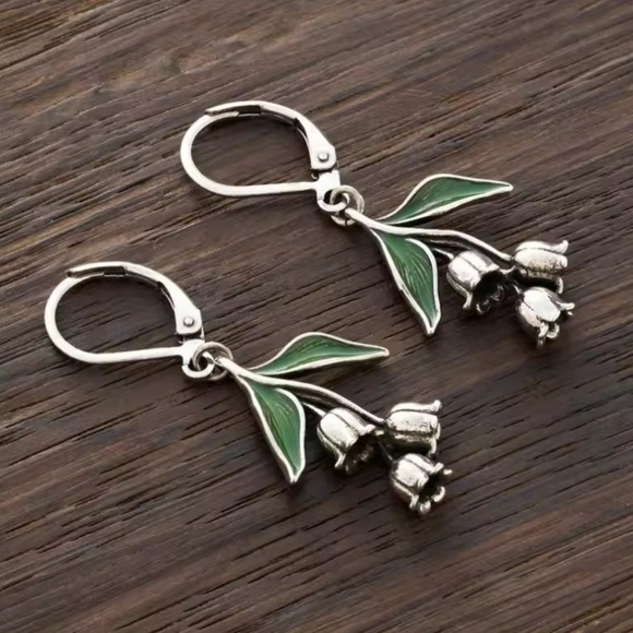 Romantic Lily of the Valley Earrings with Green Leaves - Picture 3 of 6